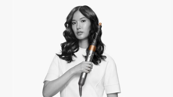 ⁦מעצב השיער Dyson Airwrap™ Complete Long  בגוון ניקל בהוראת קבע⁩ – תמונה ⁦2⁩