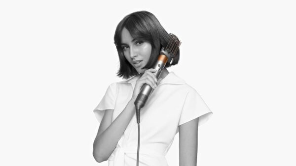 ⁦מעצב השיער Dyson Airwrap™ Complete Long  בגוון ניקל בהוראת קבע⁩ – תמונה ⁦3⁩