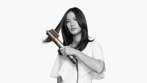 ⁦מעצב השיער Dyson Airwrap™ Complete Long  בגוון ניקל בהוראת קבע⁩ – תמונה ⁦5⁩
